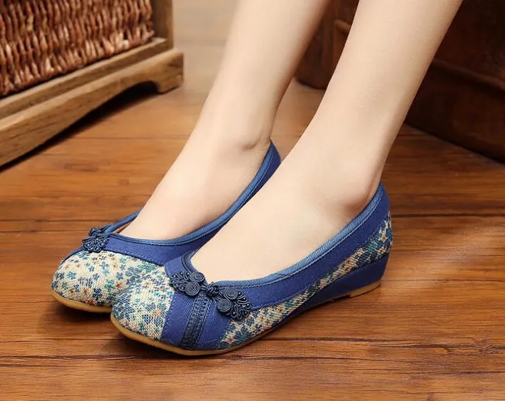 Flower Embroidery Canvas Linen Shoes