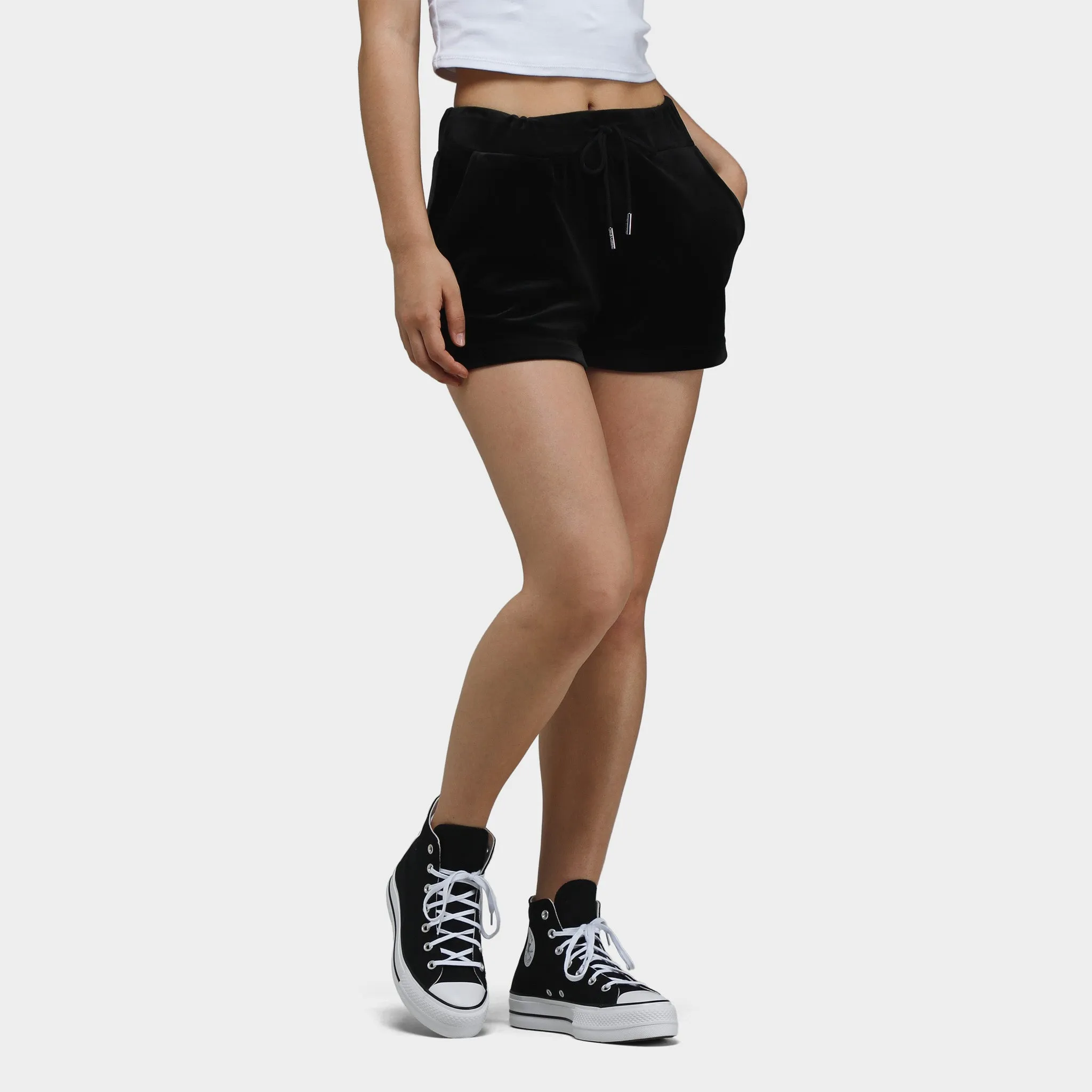 Juicy Couture Women's Classic Velour Shorts / Liquorice