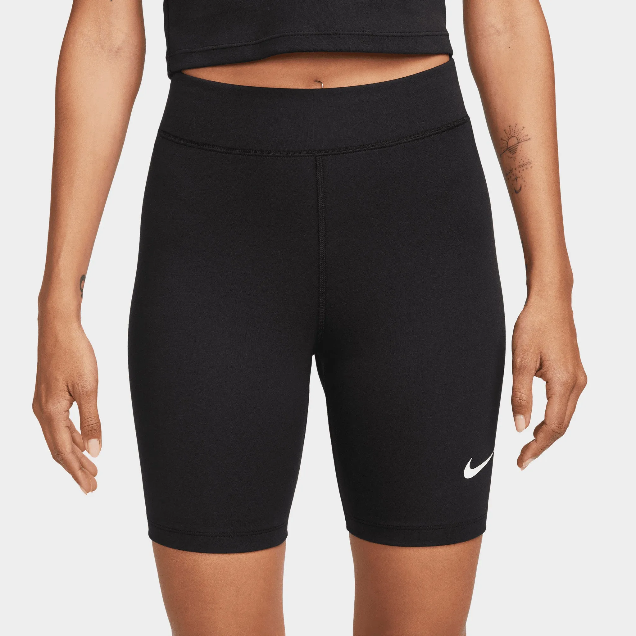 Nike Sportswear Women's 8" High-Rise Biker Shorts Black / Sail
