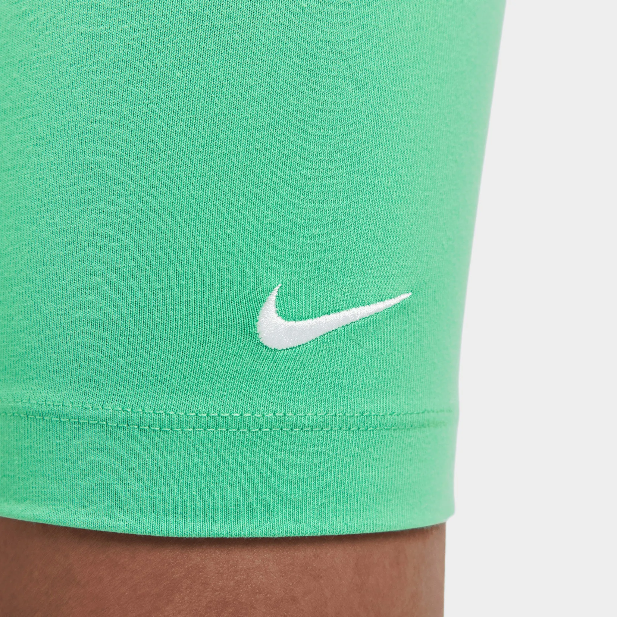 Nike Sportswear Women's Essential Mid-Rise Bike Shorts Spring Green / White