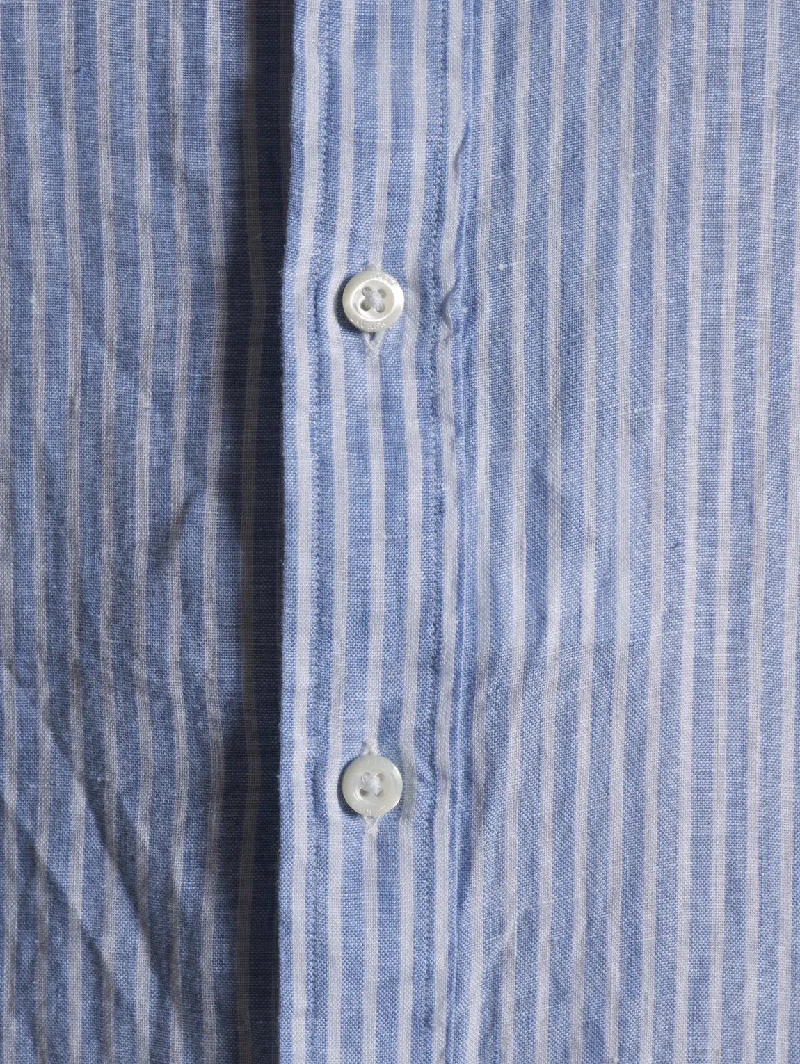 Striped Shirt in White / Light Blue Linen