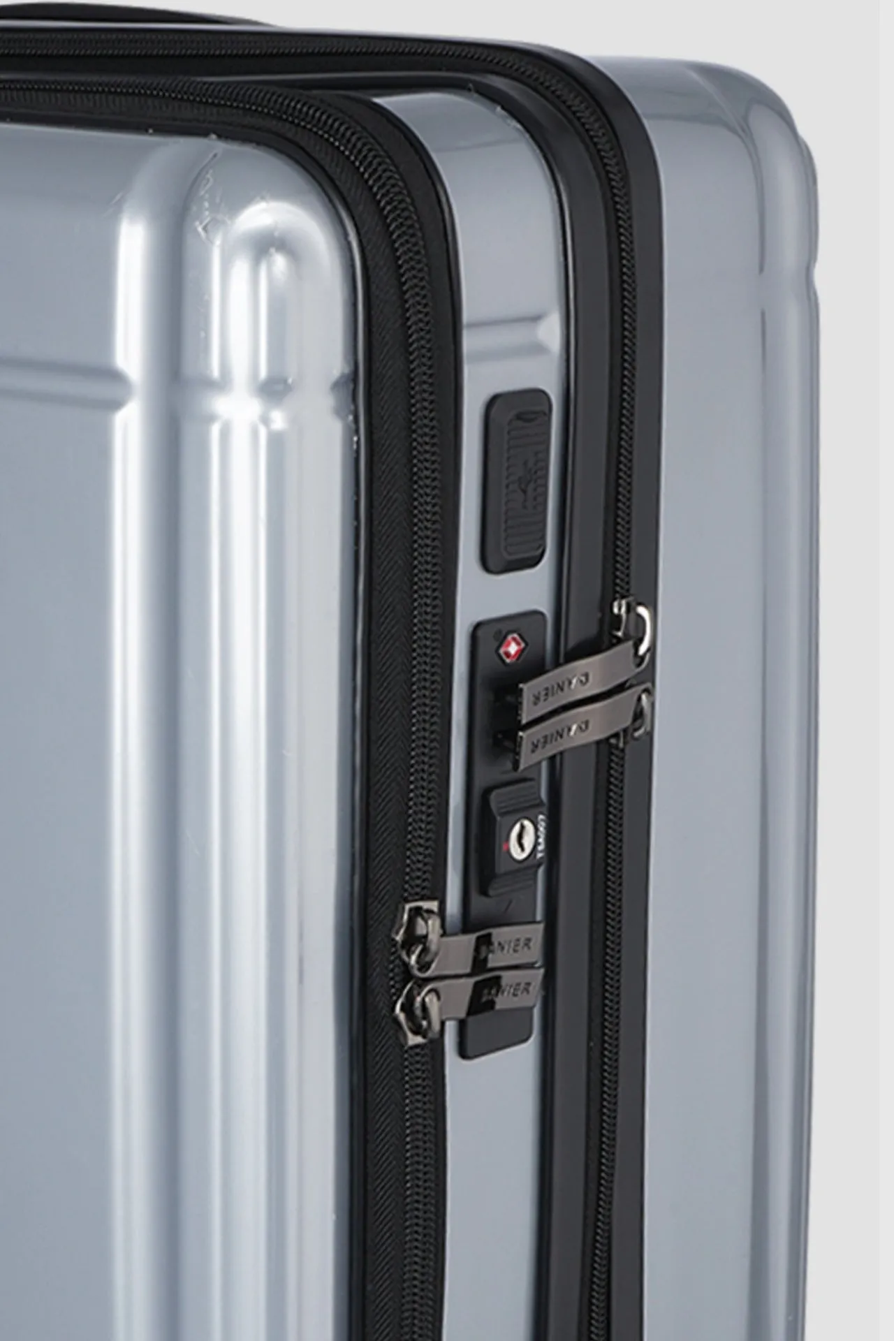 UPTOWN CARRY-ON LUGGAGE
