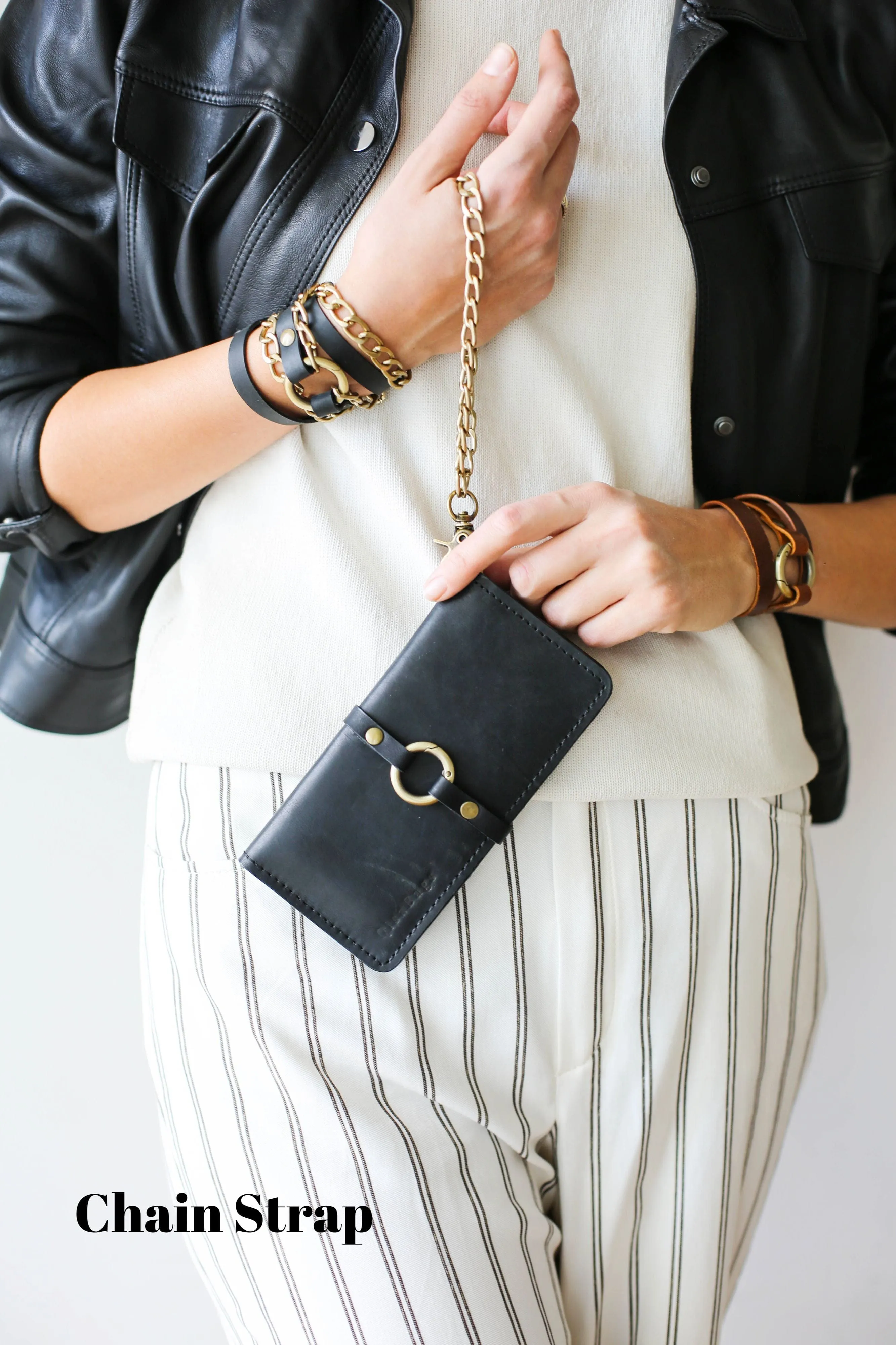 Women's Bifold Black Leather Wallet - N01 - Ring Closure