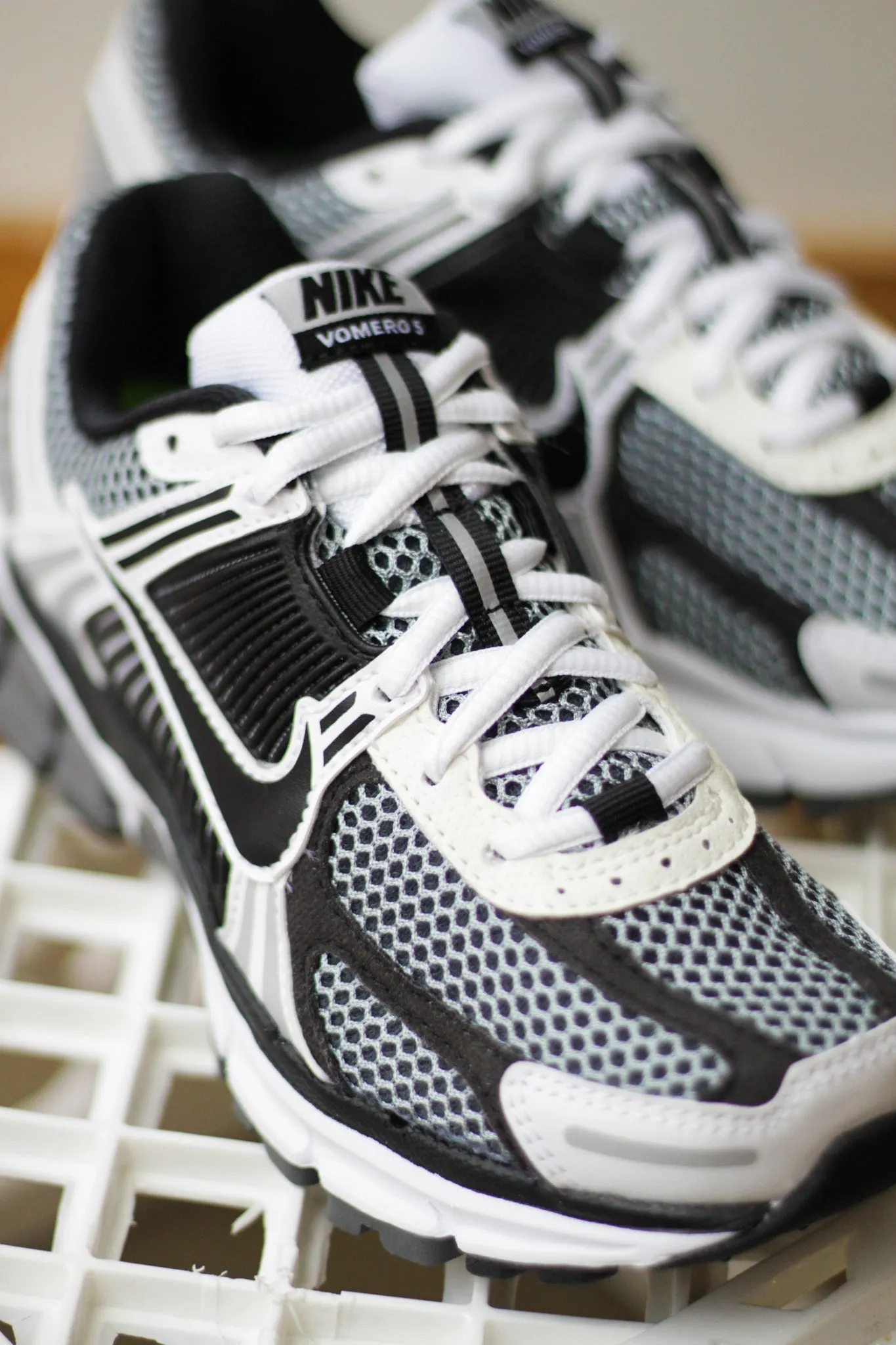 ZOOM VOMERO 5 SP DARK GREY